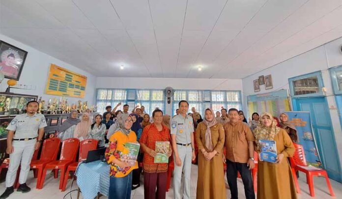Pada Pengajar Yayasan Karuna Dipa Pada Pengajar Yayasan Karuna Dipa