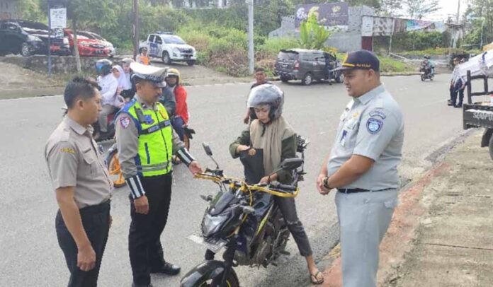 Bersama Sat Lantas Polres OKU Selatan