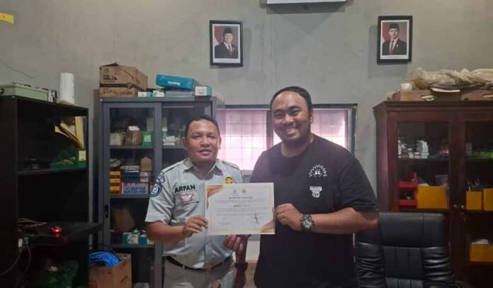 dengan PT Ulet Jaya dengan PT Ulet Jaya