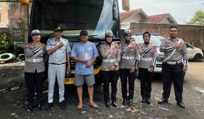 di Perusahaan Angkutan Umum