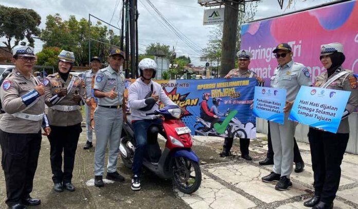 di Simpang Tanah Haji Kota Mataram di Simpang Tanah Haji Kota Mataram