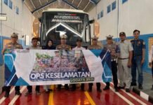 di Terminal Sindang Kabupaten Indramayu