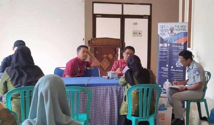 Pelayanan Kesehatan Gratis Pelayanan Kesehatan Gratis