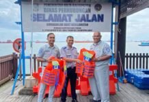 Penyerahan Life Jacket
