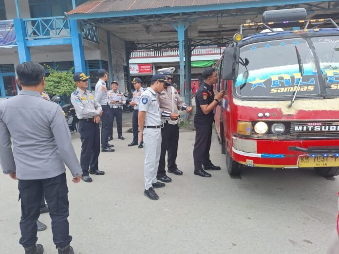 di Terminal Kab. Sambas di Terminal Kab. Sambas