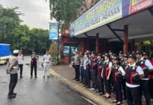 di Bundaran Patung Adipura Tabanan