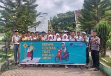 di SMA 1 Alas Barat