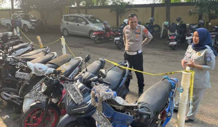 Bagi Kendaraan Terlibat Laka Bagi Kendaraan Terlibat Laka