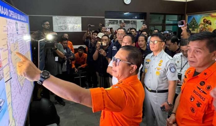 Evakuasi KMP Tunu Pratama Jaya Evakuasi KMP Tunu Pratama Jaya