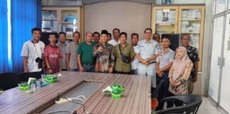 Kapal Penumpang di Tarempa