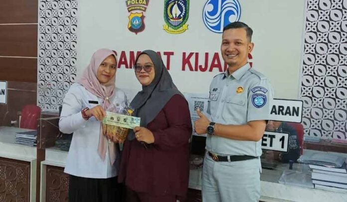 Masyarakat Taat Pajak Masyarakat Taat Pajak