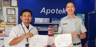 dengan Apotek Kimia Farma Bima