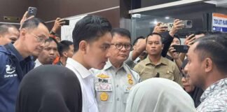 di Pelabuhan Ketapang Jawa Timur