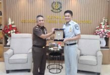 ke Kejaksaan Tinggi Sulawesi Utara