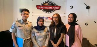 ke PT Jakarta Auto Mobil