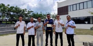 ke Perusahaan di Mempawah