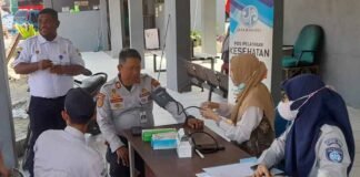 Di Terminal Klari Karawang