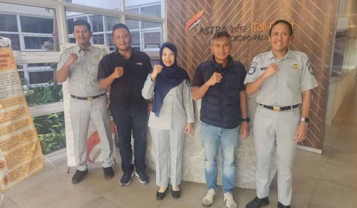 di JPO Km 131 Jalur A dan B di JPO Km 131 Jalur A dan B