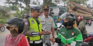 di Jalan Jendral Sudirman