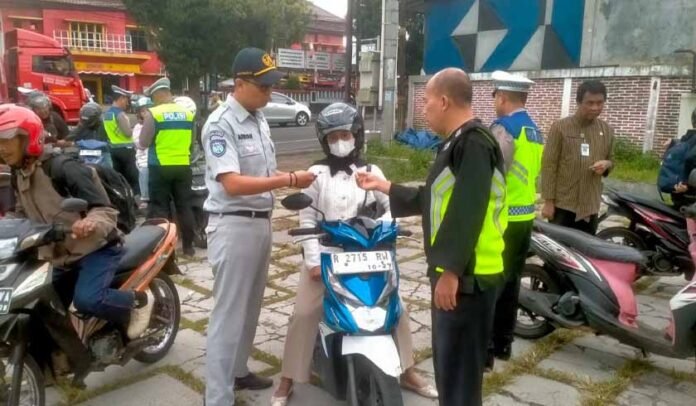 di Jalan S. Parman Banjarnegara