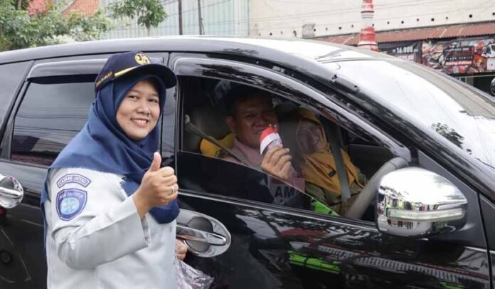 di Jalan Soekarno Hatta di Jalan Soekarno Hatta