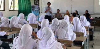 di SMK Negeri 1 Gantar
