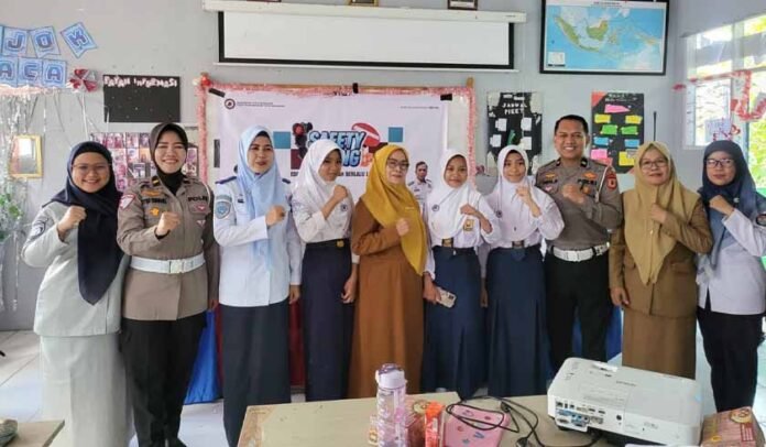 di SMPN 40 Makassar