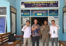 Di Kantor Kecamatan Kalanganyar