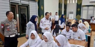Pelajar Lewat Cerdas Cermat
