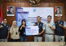 Jasa Raharja DIY Salurkan Helm SNI pada Program Safety Riding PNM Safety Riding PN