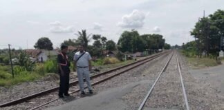 Sebidang Rel Kereta Api