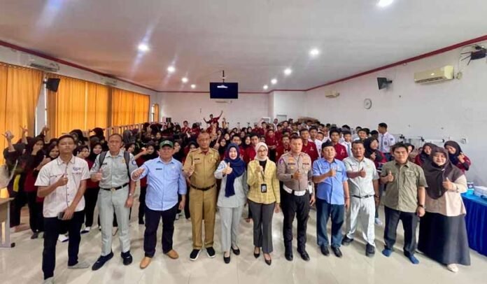 di SMK Negeri 1 Sindang di SMK Negeri 1 Sindang