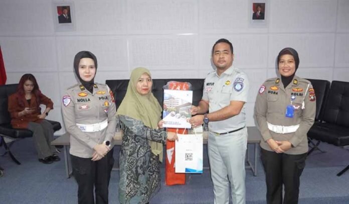 kepada Politeknik Negeri Batam kepada Politeknik Negeri Batam