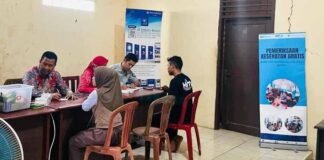 Di Kantor Desa Tunjung Jaya Panimbang