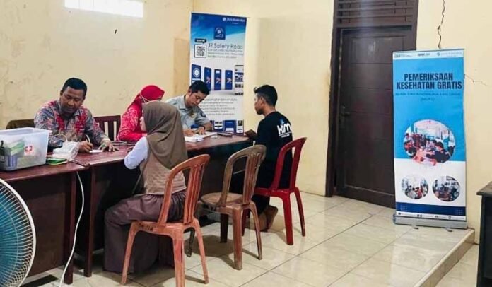 Di Kantor Desa Tunjung Jaya Panimbang