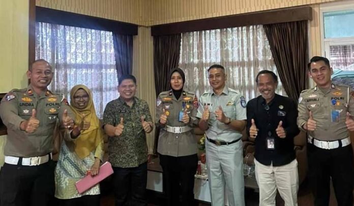 bersama Dinas Kesehatan Provinsi