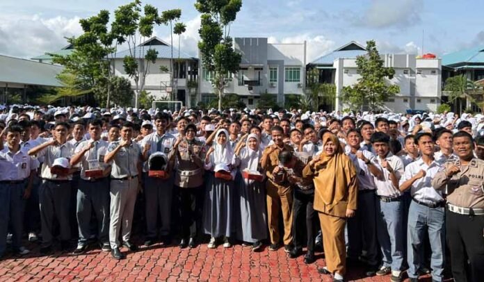 di SMAN 8 Kota Batam