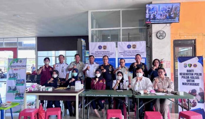 untuk Masyarakat untuk Masyarakat