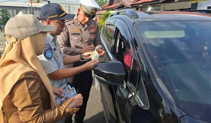 Berlalu Lintas yang Bertanggung Jawab Berlalu Lintas yang Bertanggung Jawab