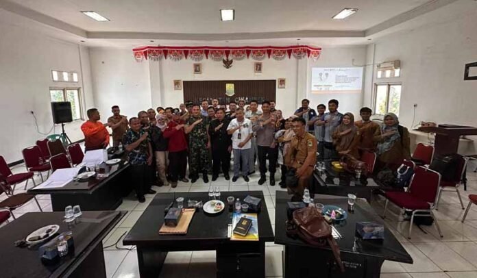 Di Kecamatan Cikampek