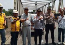 Jasa Raharja Karawang Bersama Stakeholder Lakukan Survei Titik Jalan Rusak Dan Area Rawan Laka Dalam Rangka Menghadapi Operasi Nataru 2025 jasa raharja jabar