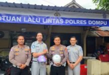 Jasa Raharja dan Polres Dompu Tingkatkan Keselamatan Berkendara Melalui Safety Campaign Pembagian Helm Anak jasa raharja NTB