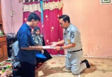 Tertemper Kereta Api Di Prambanan