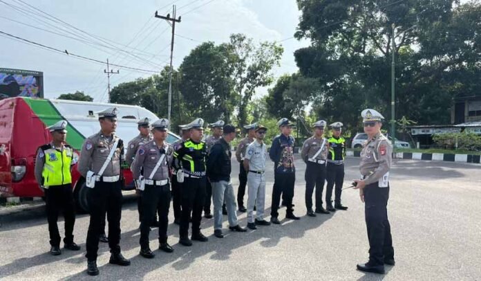 Tim Samsat Turun ke Lapangan Tim Samsat Turun ke Lapangan