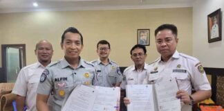 Tingkatkan Layanan Perizinan