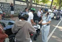Jasa Raharja Singaraja dan Samsat Buleleng Gelar Operasi Gabungan di Taman Kota Singaraja jasa raharja bali