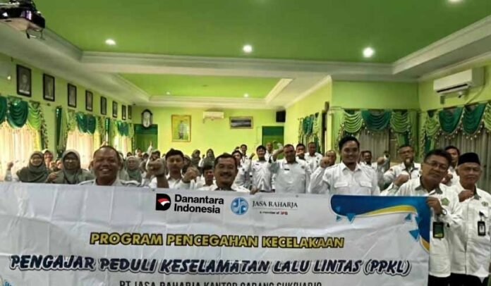 di MAN 1 Karanganyar di MAN 1 Karanganyar