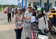 Tim Pembina Samsat Pelaihari Dukung Rampcheck dan Sosialisasi Keselamatan LLAJ di Terminal H. Soemarsono jasa raharja kalsel