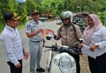 Jasa Raharja Cabang Solok dan Satlantas Gelar Operasi Gabungan di Padang Aro untuk Tingkatkan Tertib dan Keselamatan Berlalu Lintas jasa raharja sumbar