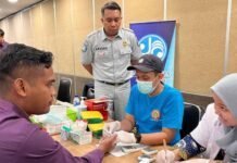 Awak Bus Rosalia Indah